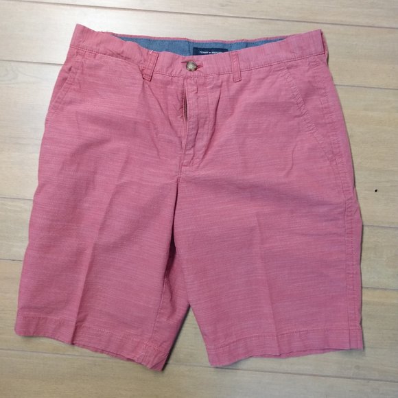 Tommy Hilfiger Other - Tommy Hilfiger men's shorts, size 32, Nantucket Red flat front, 100% cotton